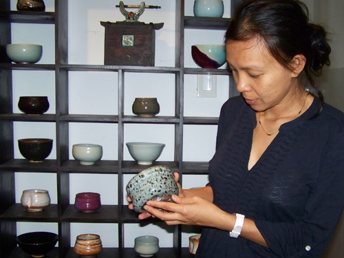 Unique Go Cong ceramics