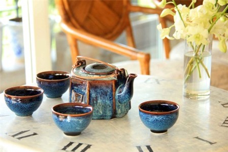 Unique fire-glazed ceramics